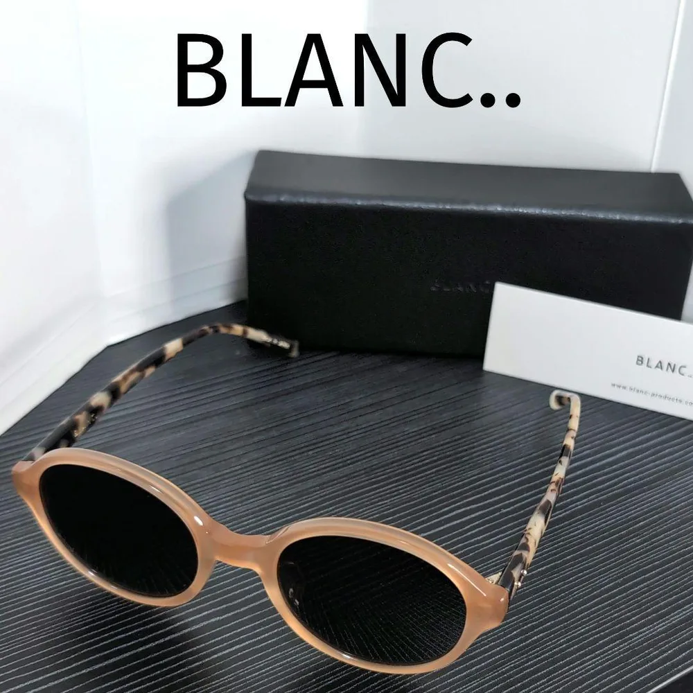 BLANC.. 極美品 クリアピンクリム/ストーン調テンプル日本製サングラス