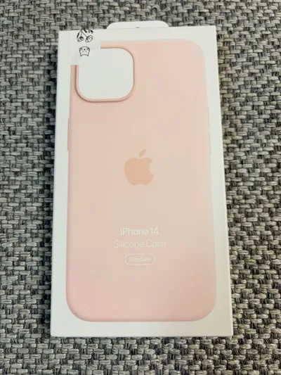 純正iPhone 14シリコーンケース チョークピンク