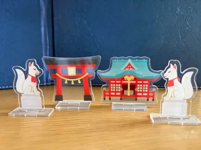セリア アクリルスタンド(神社・鳥居・狛狐×2) 4点セット