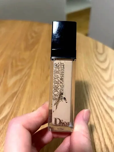 Dior ディオールスキン フォーエヴァー スキン コレクト コンシーラー ON