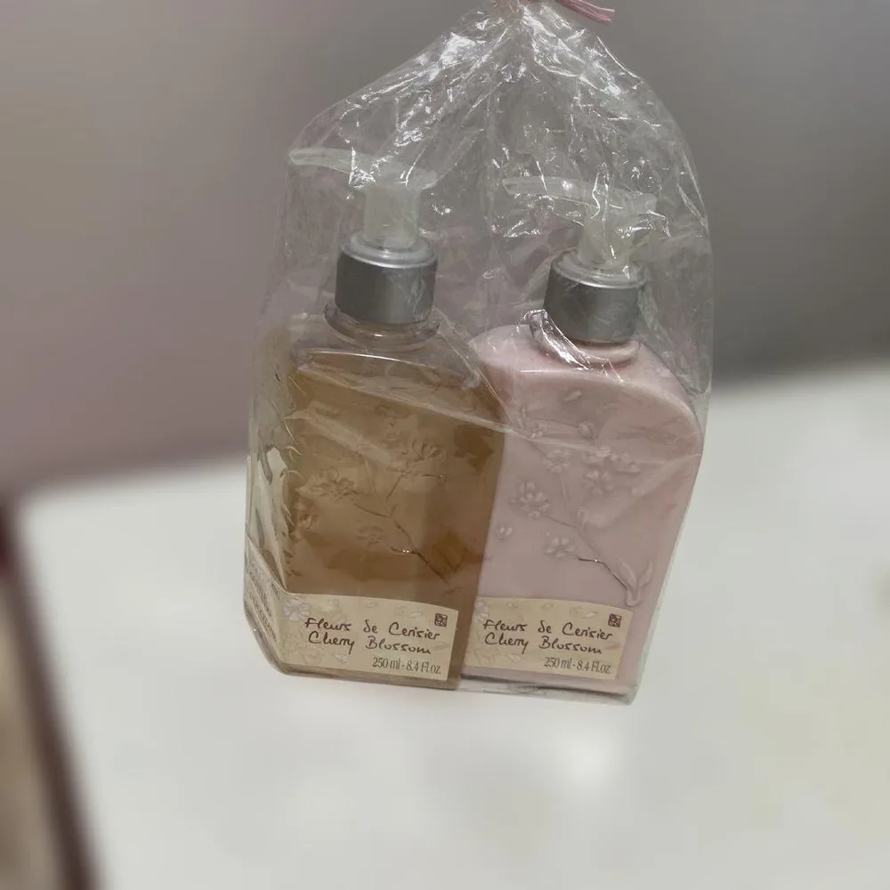 ロクシタン チェリーブロッサム シャンプー コンディショナー