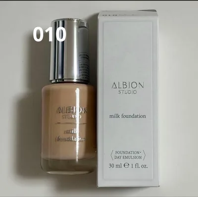 ALBION STUDIO ミルク ファンデーション 010