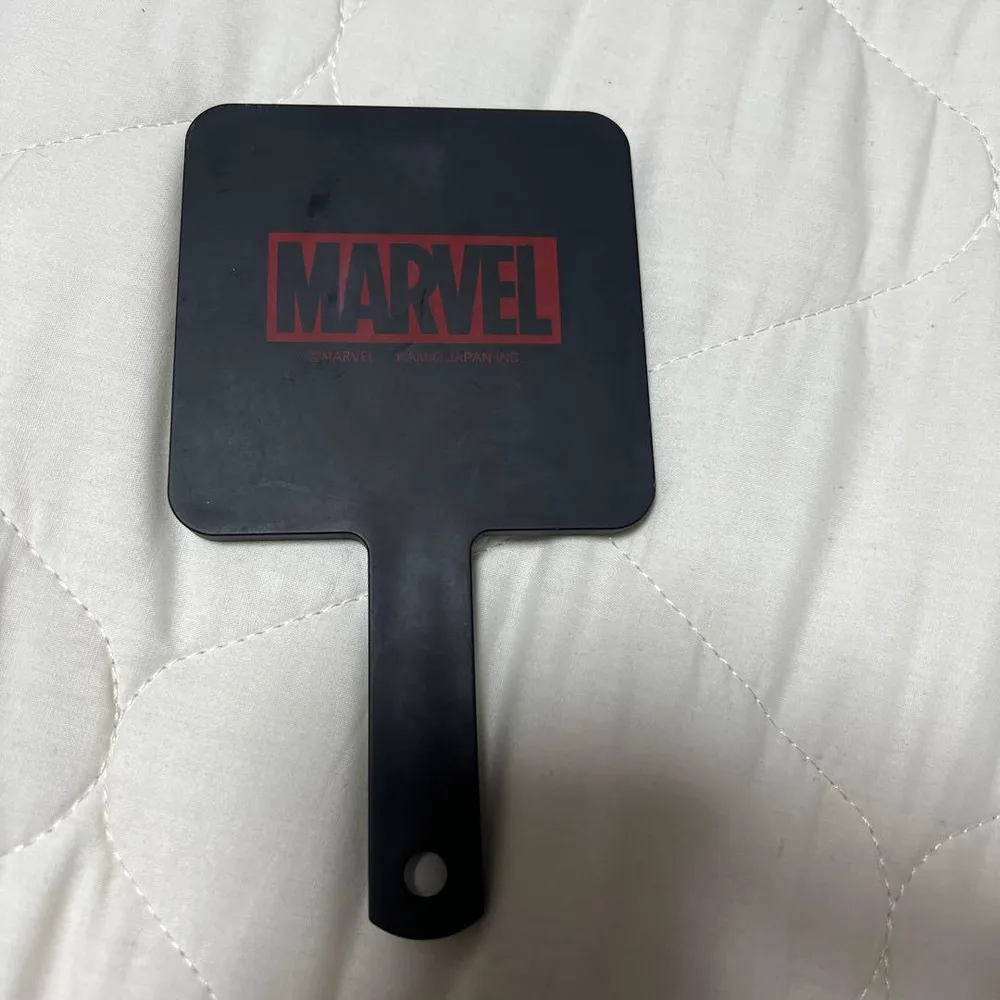 MARVEL ハンドミラー 手鏡 ブラック
