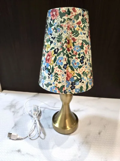 新品 テーブルランプ ベッドサイドランプ 花柄 リバティ風 間接照明 卓上ライト
