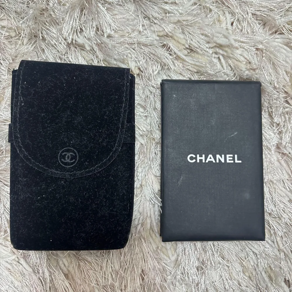 CHANEL あぶらとり紙 ミラー付きケース