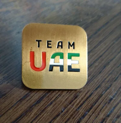 【非売品】【公式】 TEAM UAE ピンバッジ アジア大会