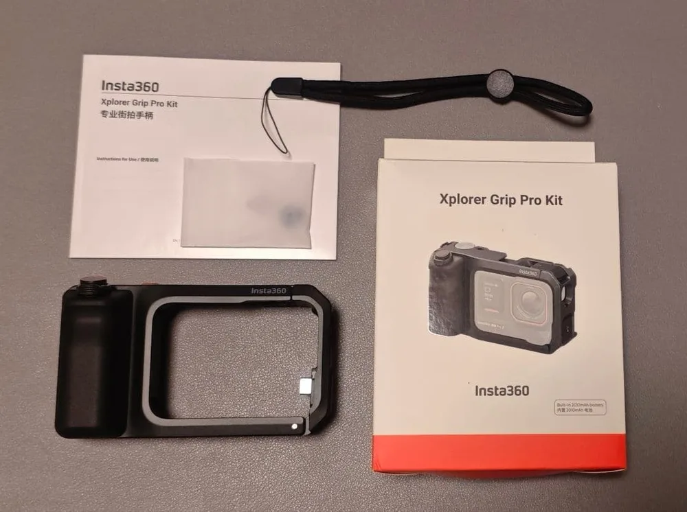 Insta360 Xplorer Grip Pro Kit