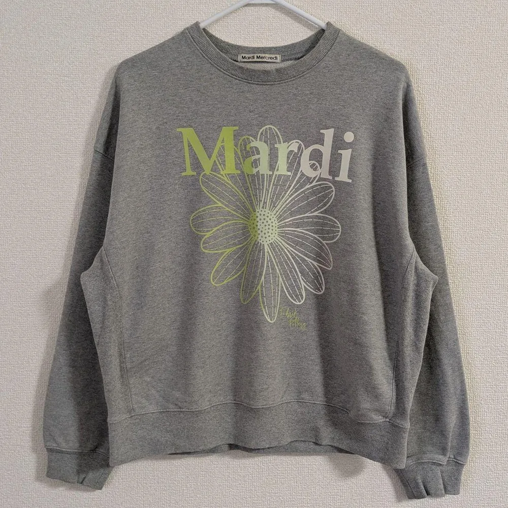Mardi Mercredi スウェットシャツ