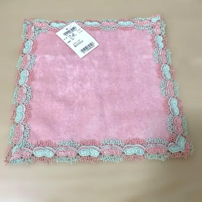 新品タグ付き 近沢レース タオルハンカチ ピンク