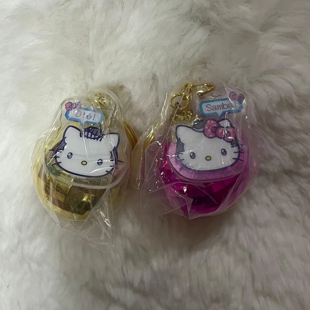 ハローキティ アクリルキーホルダー Samba! ×2