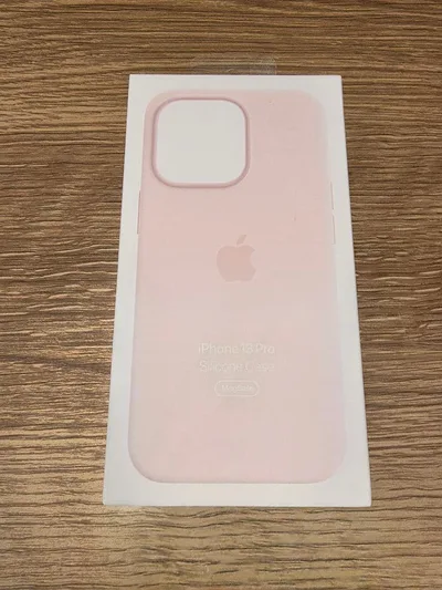 新品未使用 Apple純正 iPhone 13 Pro シリコーンケース