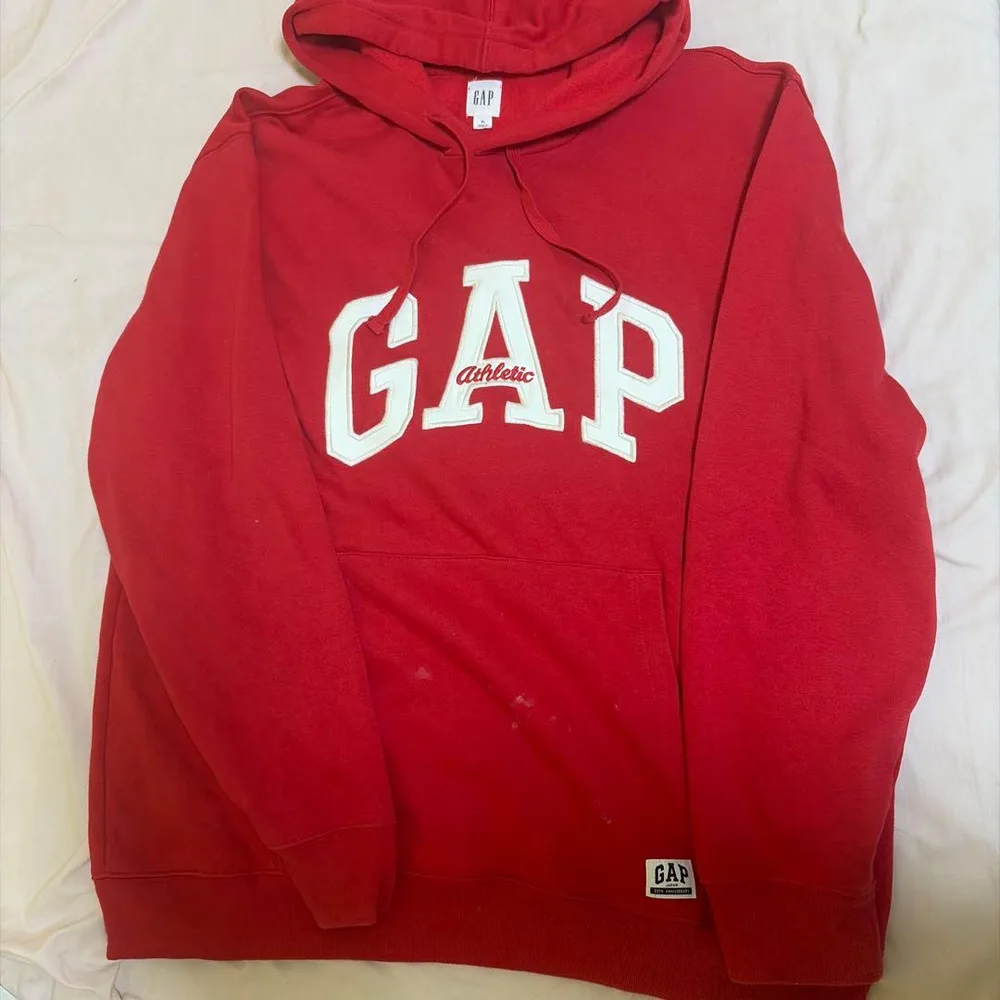 GAP ロゴ刺繍 プルオーバーパーカー レッド XL