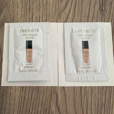 DECORTÉ ZEN WEAR GLOW サンプル