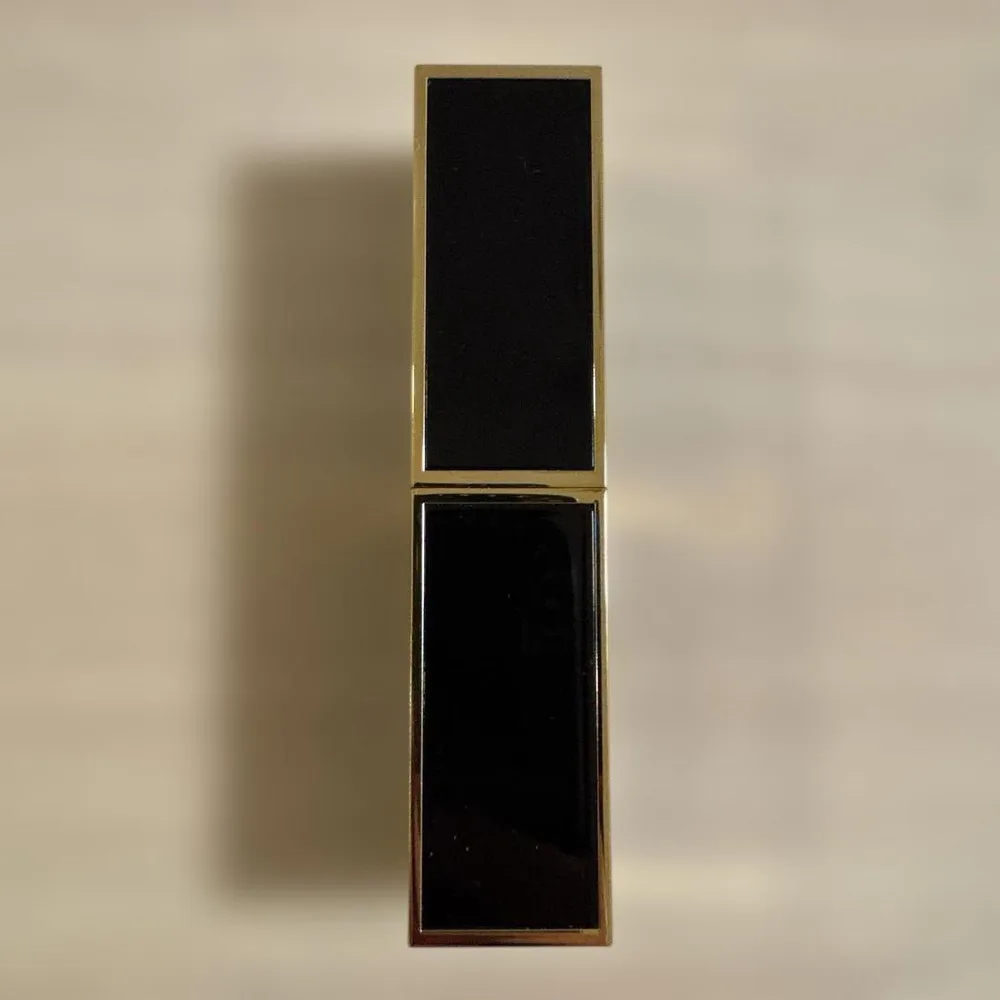 TOM FORD リップ カラー サテン マット 92 CHARMED