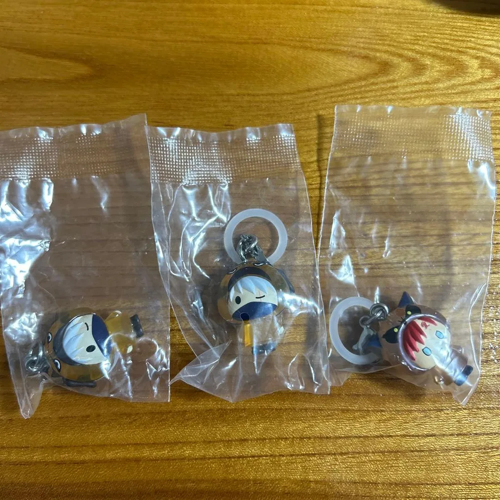 NARUTOめじるしアクセサリー 我愛羅、カカシ