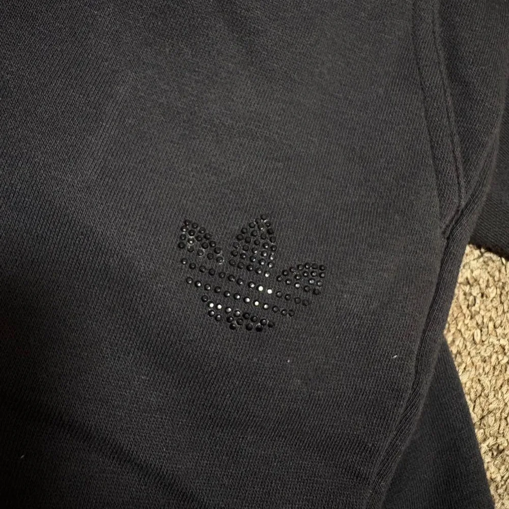 adidas originalsジョガーパンツ スウェットパンツ ラメ ブラック