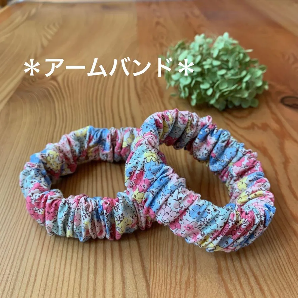 ♡アームバンド♡handmade【カラフル花柄】