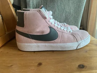 NIKE SB Zoom Blazer Mid Premium สีชมพู