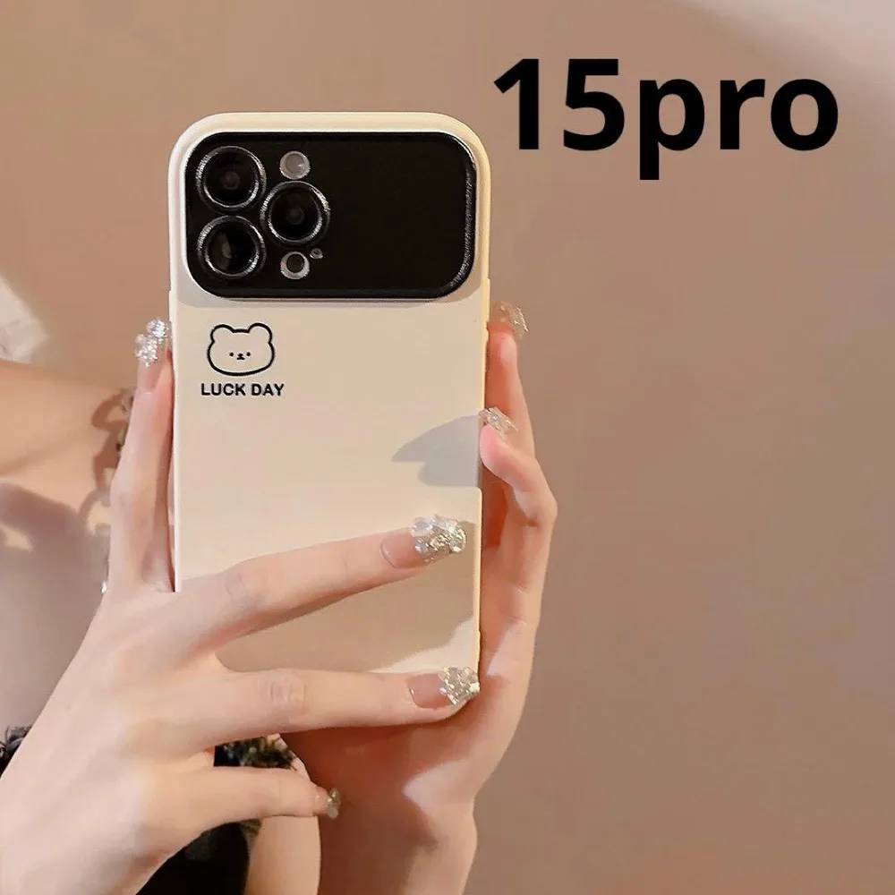iPhone用ケース カバー lucky day熊ホワイト 15pro