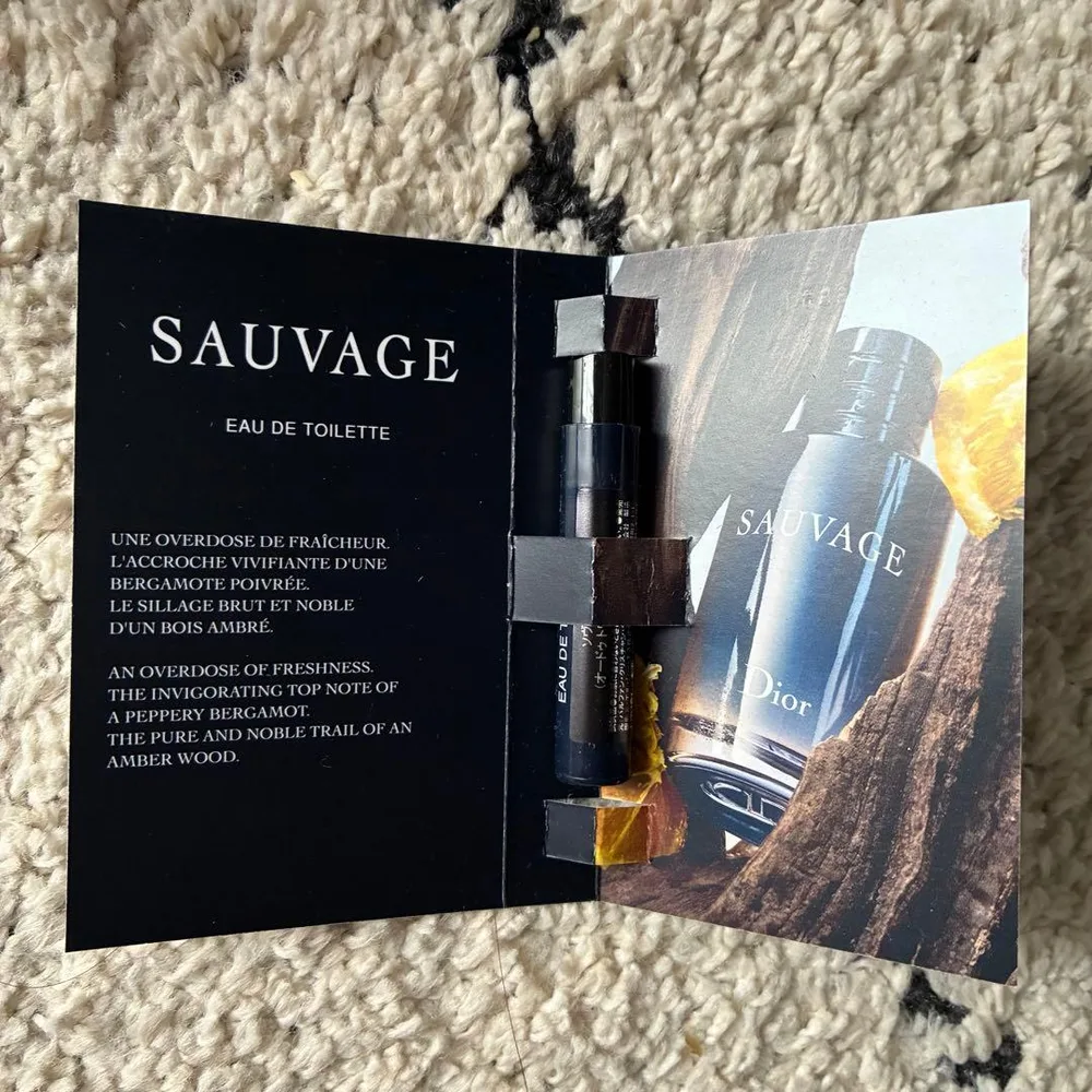 Dior ソヴァージュ オードトワレ 1ml ディオール 香水 サンプル