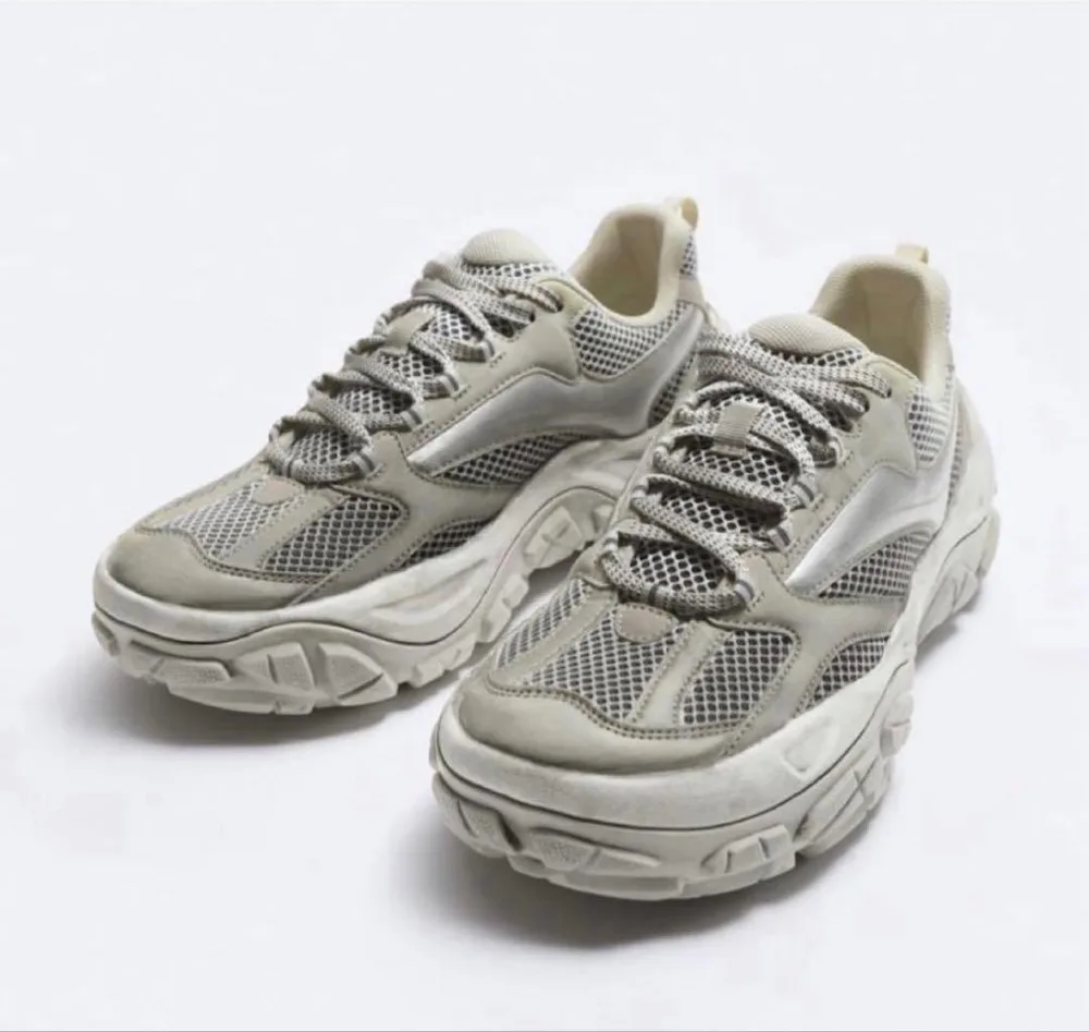 zara vintage dad sneaker balenciaga