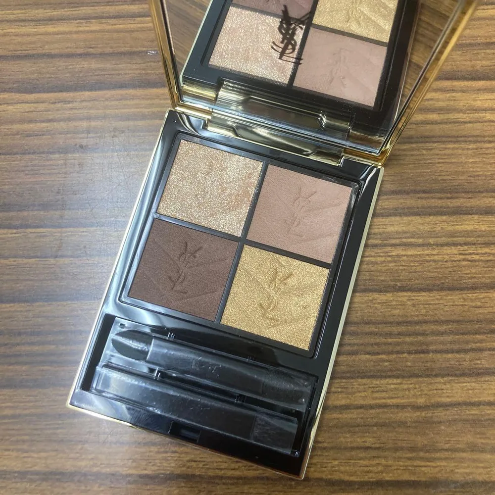 YSL クチュール ミニ クラッチ アイシャドウパレット