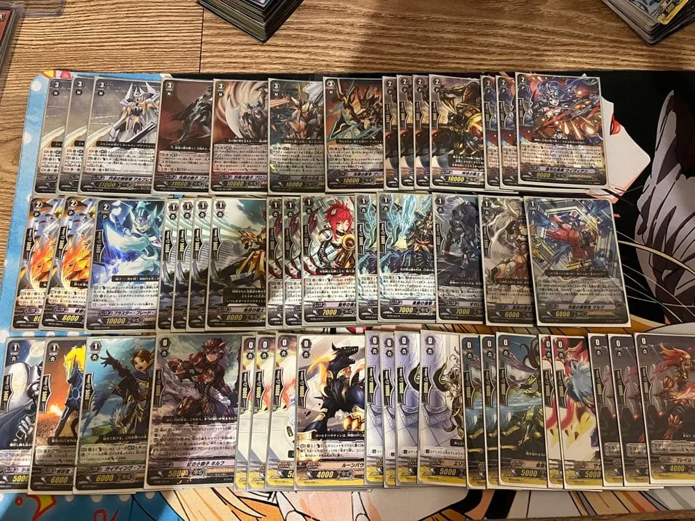 ヴァンガード ゴールドパラディン デッキ