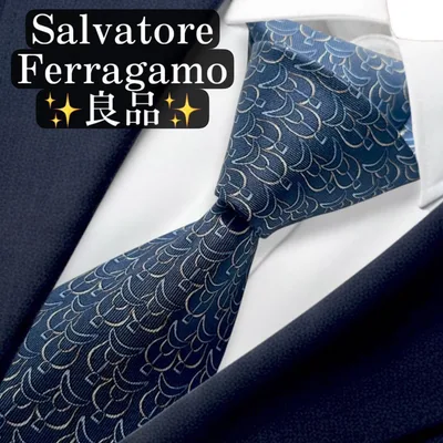 良品✨Salvatore Ferragamo ネクタイ ネイビー 馬具柄