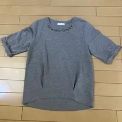 E hyphen world gallery ビジュー付きカットソー グレー