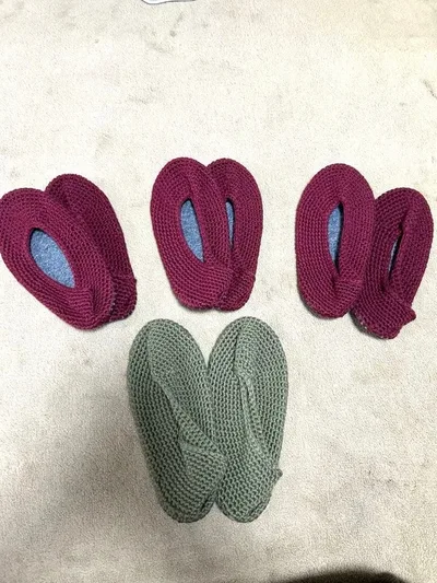 ハンドメイド ニットルームシューズ 4足セット