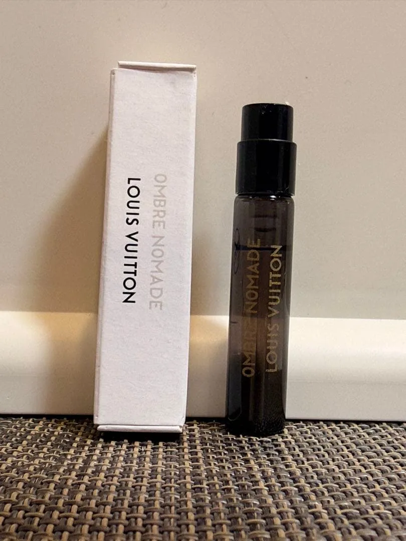 【新品未使用】LOUIS VUITTON オンブレノマド 香水 2ml