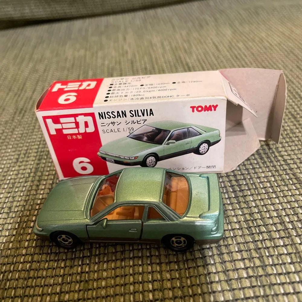 赤箱 トミカ6 ニッサン シルビア 日本製 美品