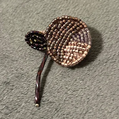 ハンドメイド ビーズ刺繍 ブローチ モチーフ