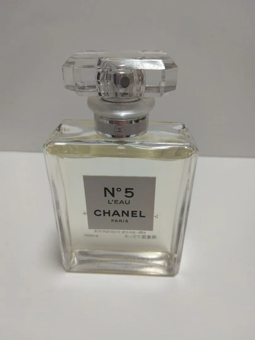 CHANEL N°5 ロー オードゥ トワレット 50ml