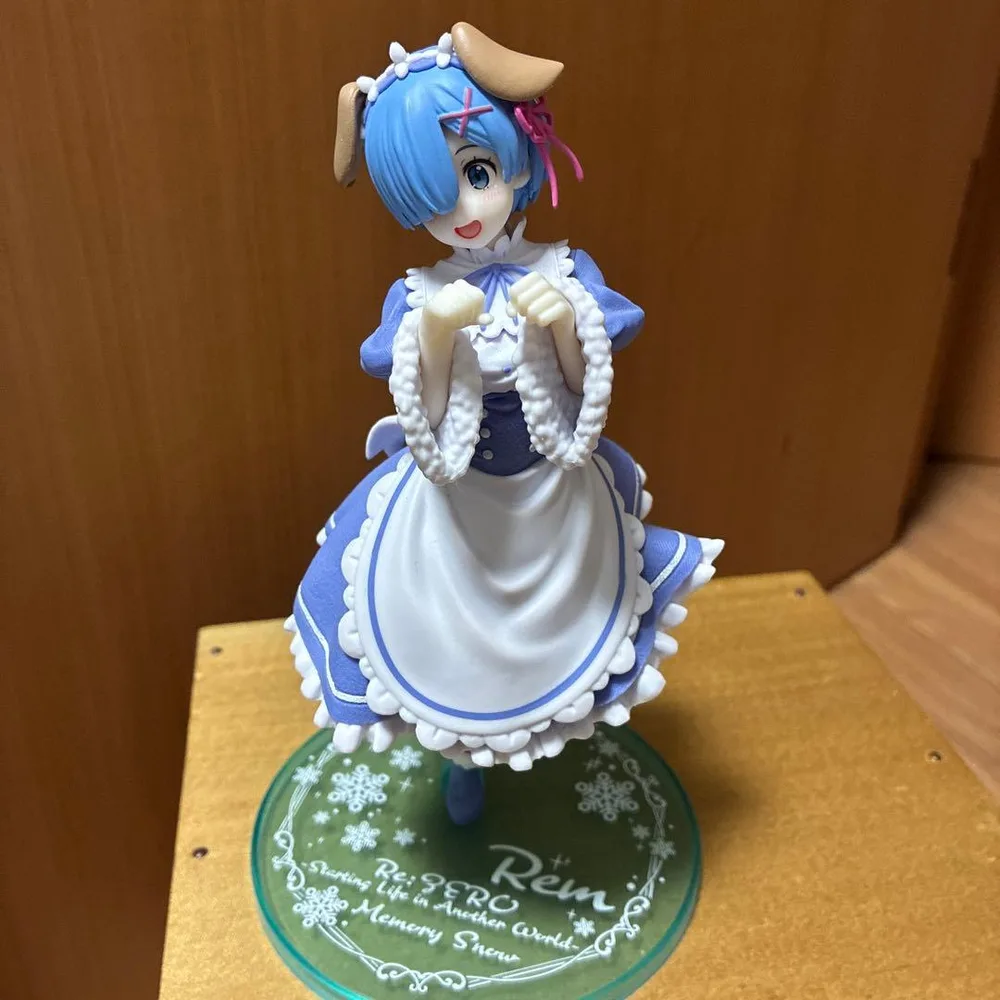ฟิกเกอร์สาวใช้หูสุนัขของ Re:Zero Rem