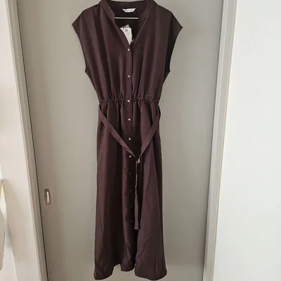 新品未使用タグ付き リネンライクワンピース