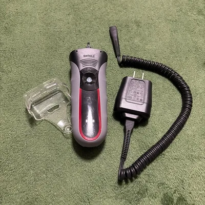 BRAUN シェーバー Series 3 320s-5 本体 充電器