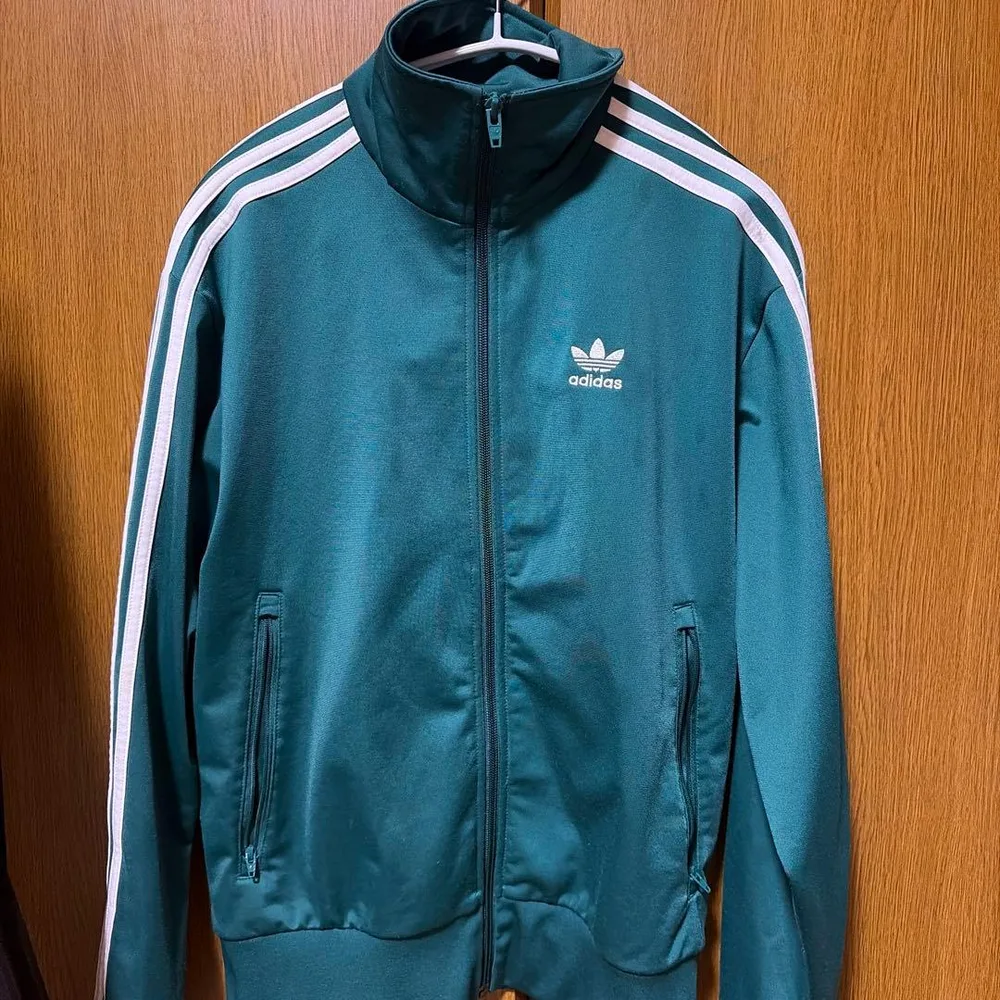 adidas トラックジャケット グリーン サイズM