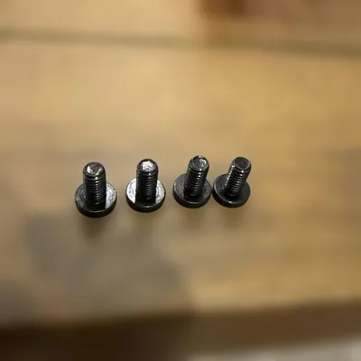 太さ3mm, 長さ7mm ボルト 4本セット ブラック