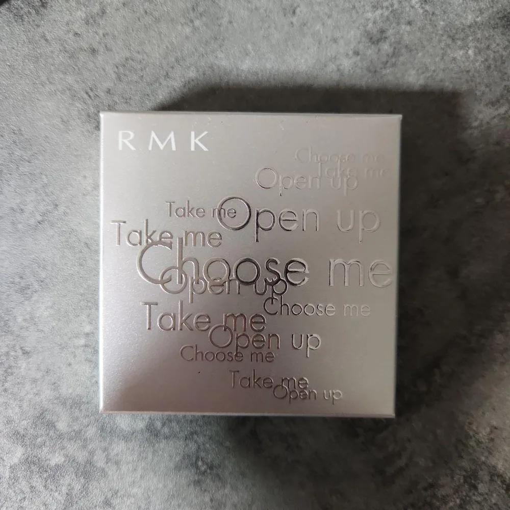 RMK カレイドスコープ ニュアンスカラー 01 トランスルーセント