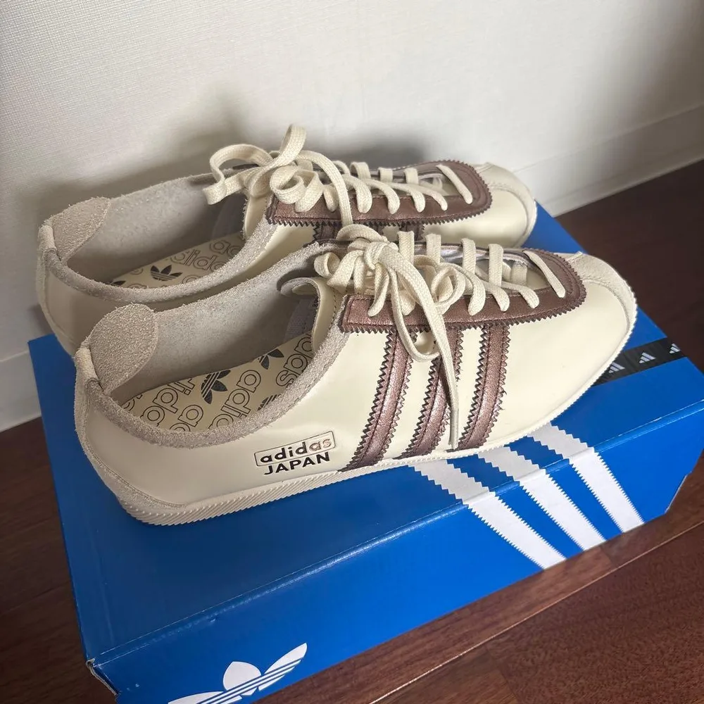 adidas JAPAN FOR JAPAN รองเท้าผ้าใบ 26cm