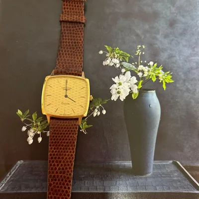 LONGINES ロンジン クォーツ 腕時計 ゴールド アンティーク