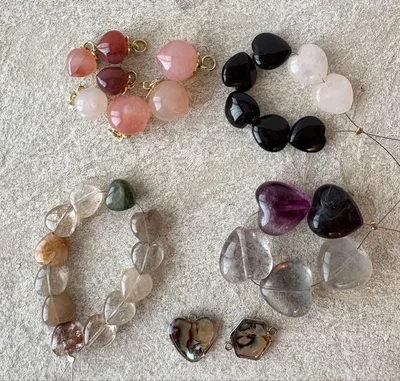 ハンドメイド アクセサリーパーツ ビーズハート・桃セットC☆在庫整理特価‼️