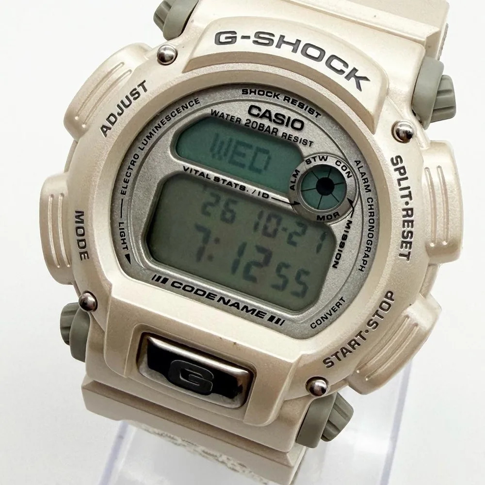 稼働 カシオ CASIO G-SHOCK ジーショック メンズ 腕時計 ホワイト