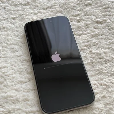 美品iPhone 15 Pro 256GB SIMフリー(箱、ケーブル)