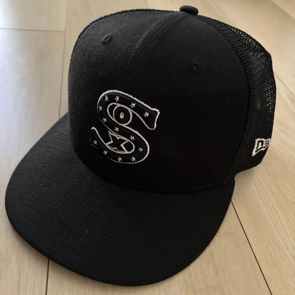 シカゴ・ホワイトソックス キャップ帽子 59FIFTY メッシュ 海外57.7㎝