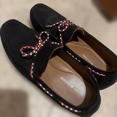 TOMMY HILFIGER モカシン ブラック