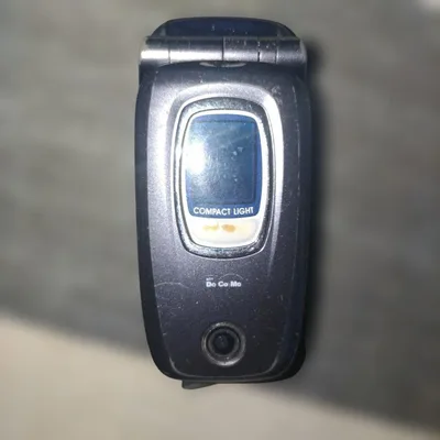 【ジャンク】NTTドコモ D251i 携帯電話本体 折りたたみ式