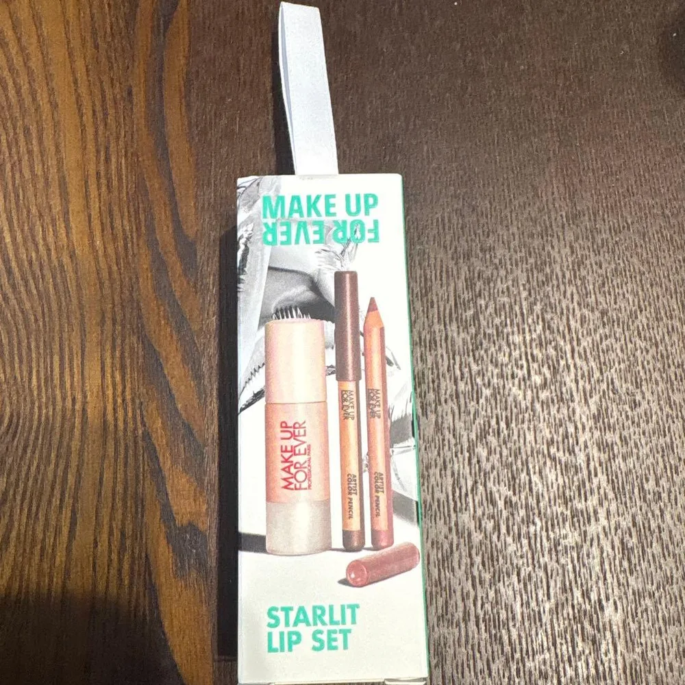 MAKE UP FOR EVER スターリット リップセット