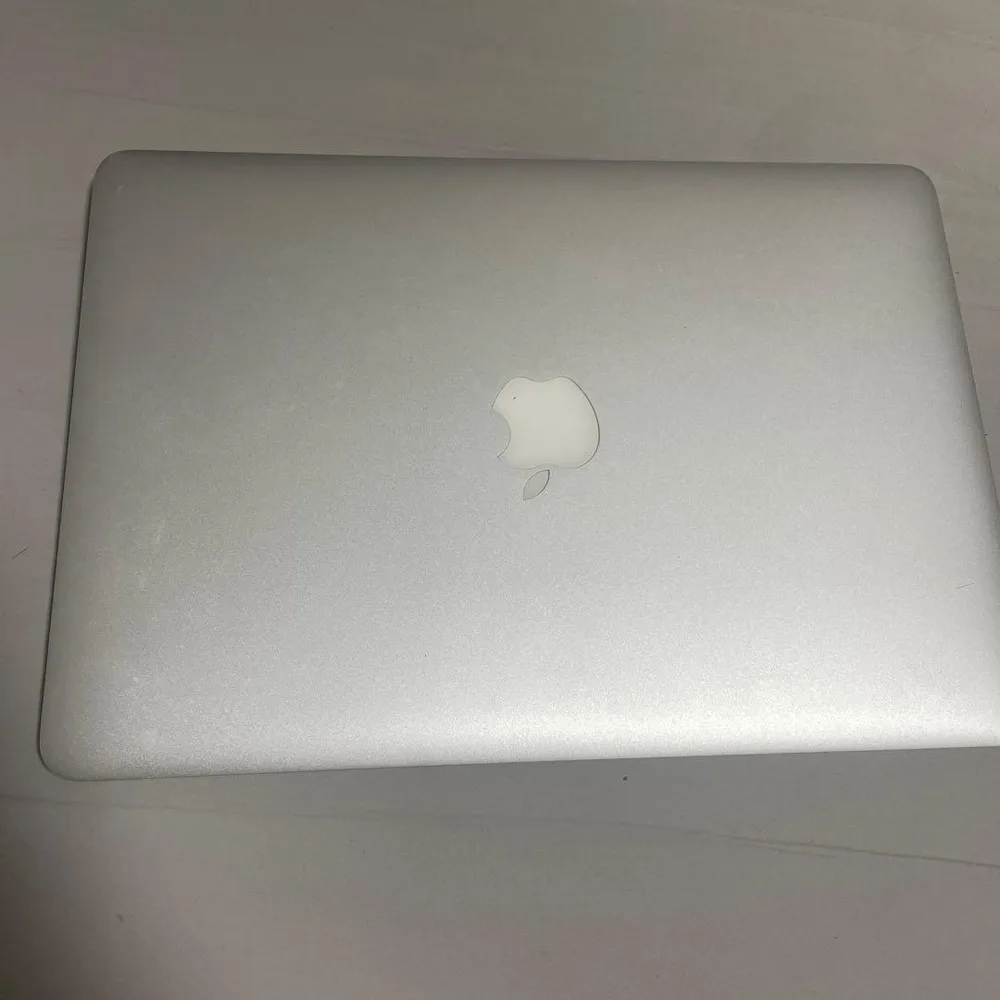 Apple MacBook Air 13インチ(2015年モデル)128GB